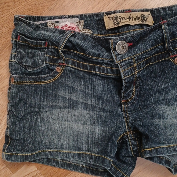 Free style jeans shorts - Picture 2 of 8